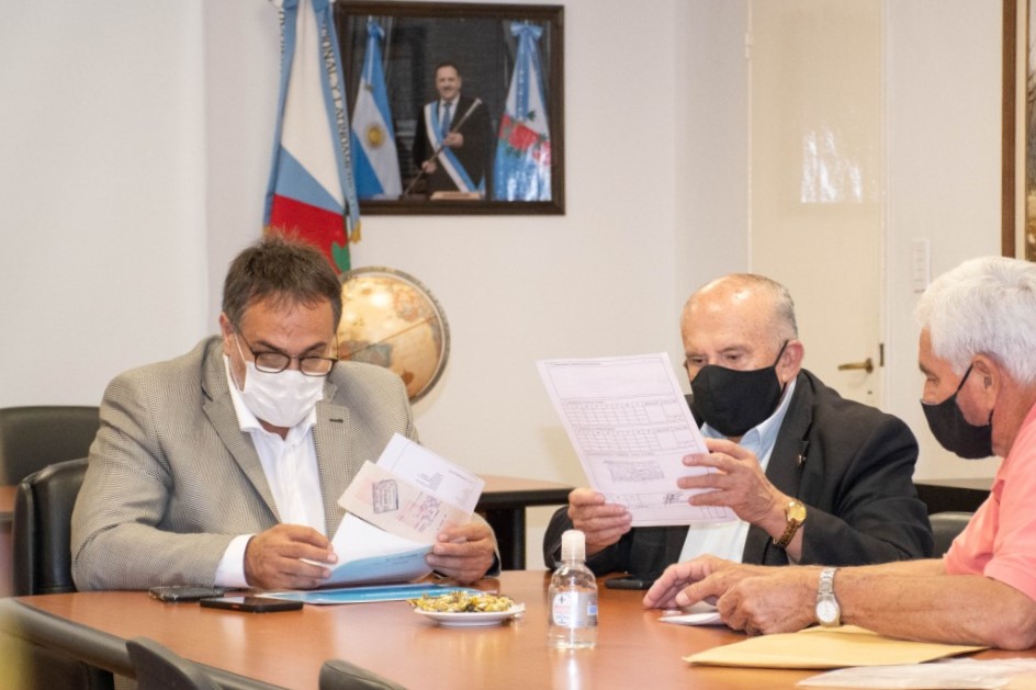 Acuerdan avanzar en la escrituración de un histórico barrio chileciteño